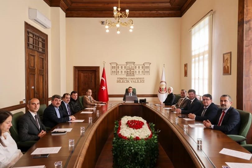 Bilecik’in sanayi ve yatırım potansiyeli masaya yatırıldı Bilecik Valisi Faik Oktay Sözer’in başkanlığında, 3. Organize Sanayi Bölgesi
