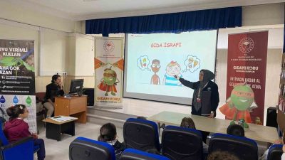 Bilecik’te Dünya Gıda Günü dolayısıyla düzenlenen etkinlikte, çocuklara sağlıklı beslenme