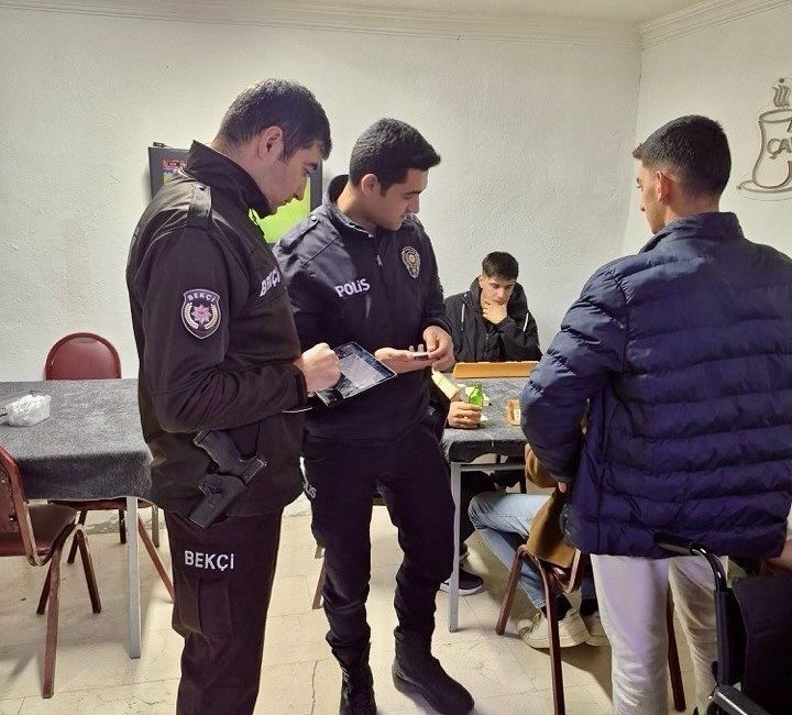 Bilecik İl Emniyet Müdürlüğü, il genelinde vatandaşların huzur ve güvenliğini