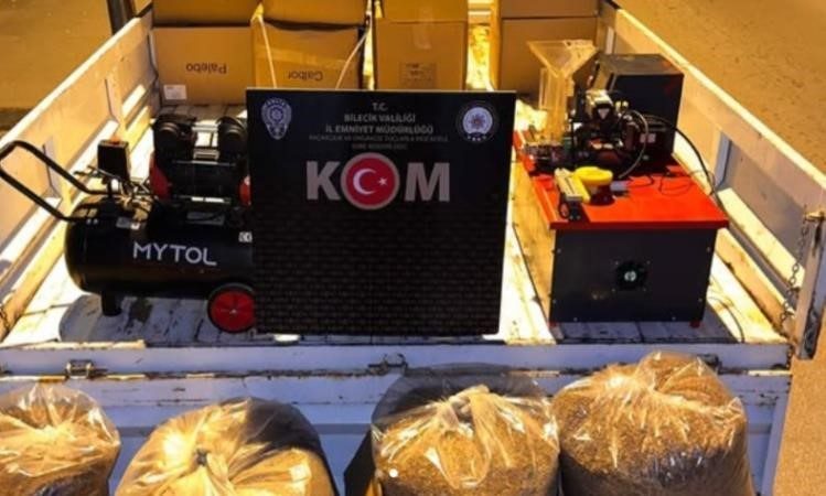 Bilecik’te kaçakçılık operasyonu: 1 şüpheli yakalandı Bilecik İl Emniyet Müdürlüğü, Bozüyük’te kaçakçılıkla mücadele kapsamında önemli bir