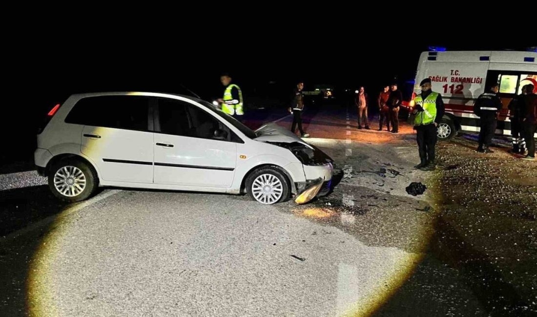 Bilecik’in Osmaneli ilçesinde 2 otomobilin kafa kafaya çarpışması sonucu meydana