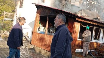 Bolu’nun Mengen ilçesine bağlı Gökçesu beldesi Şahbazlar köyünde çıkan yangında