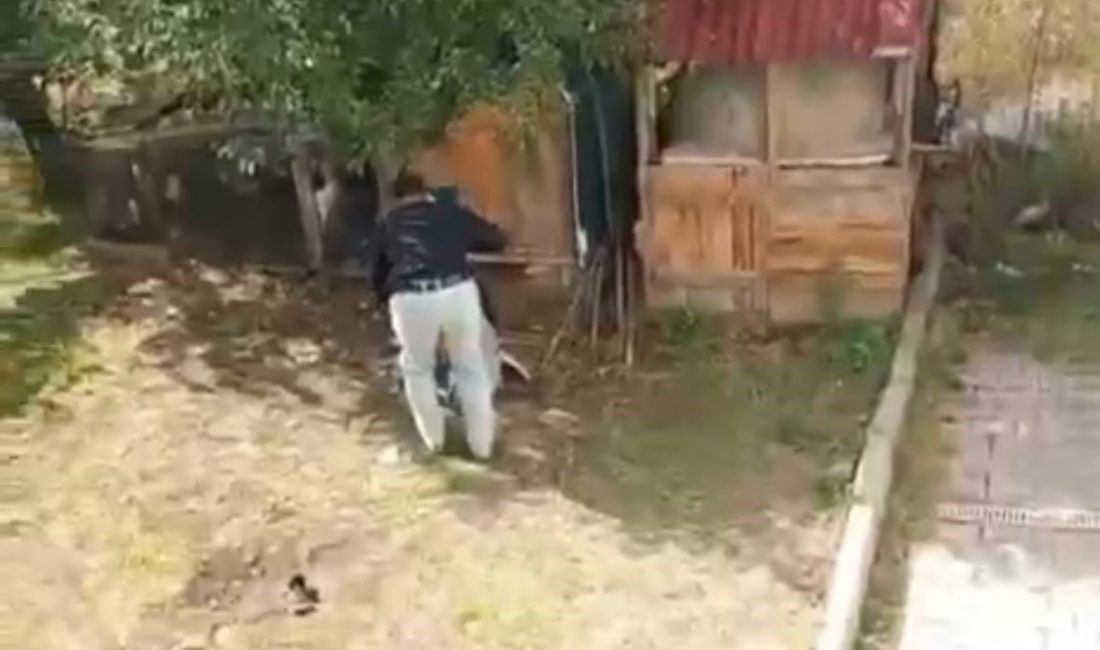 Bolu’da bir şahıs annesini ve kız kardeşini darbetti Bolu’da bir şahıs, tartıştığı annesini ve kız kardeşini darbetti. O