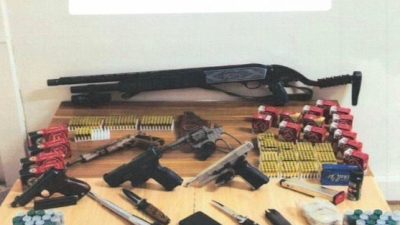 Bolu’da jandarma ekipleri tarafından düzenlenen operasyonda, ruhsatsız silah ticareti yaptığı