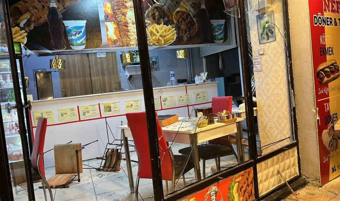 Bolu’da bir dönerci dükkanına gelen 2 kişi, iş yerine ve