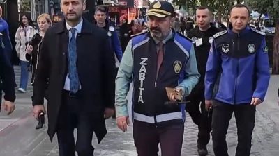 Bolu’da kaldırım işgal eden ve dükkanın önünü kirleten işletmelere zabıta