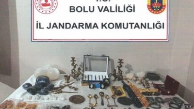 Bolu’da jandarma ekipleri tarafından bir eve düzenlenen operasyonda 500 gram