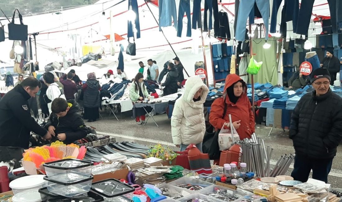 Bolu’nun tarihi kasabasında panayır coşkusu sona erdi Bolu’nun Göynük ilçesinde geleneksel panayır, bu yıl da vatandaşların yoğun