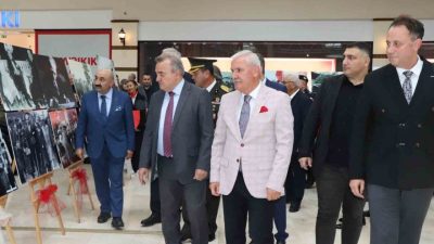 Bilecik’in Bozüyük İlçesi’nde 29 Ekim Cumhuriyet Bayramı kutlamaları kapsamında yapılan