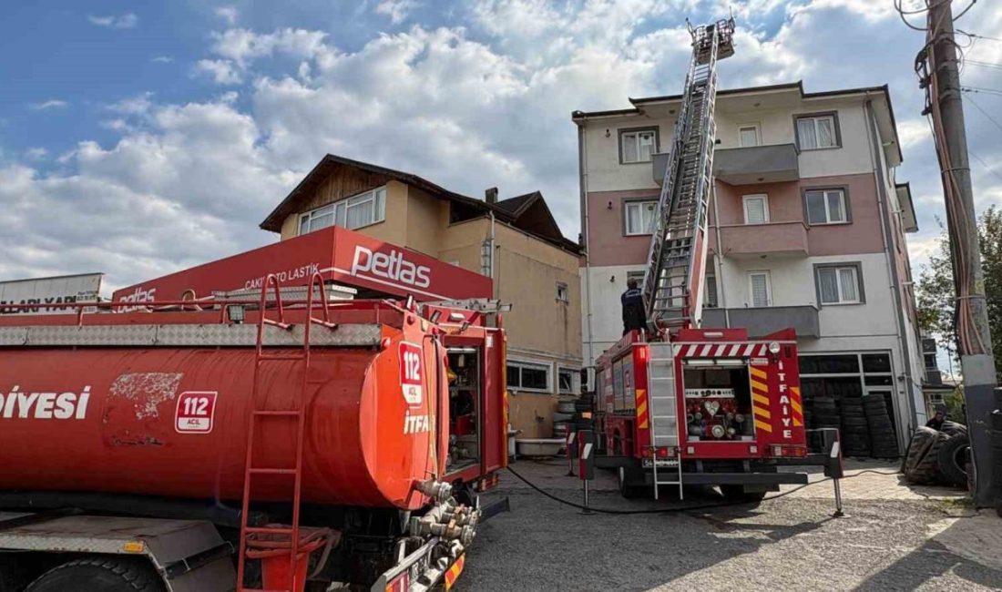 Çatıda yapılan tadilat yangına sebep oldu Sakarya’nın Hendek ilçesinde 3 katlı binanın çatısında yapılan tadilatta izolasyon
