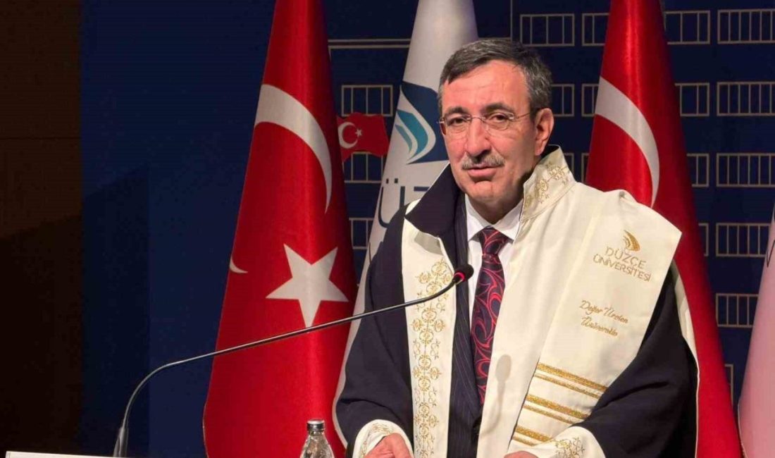 Düzce Üniversitesinin 2025-2026 Akademik Yılı Açılış Töreni’nde konuşan Cumhurbaşkanı Yardımcısı