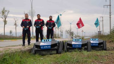 Kocaeli Büyükşehir Belediyesi’nin yeni “Çalı Canavarı” makineleri, büyük araçların giremediği