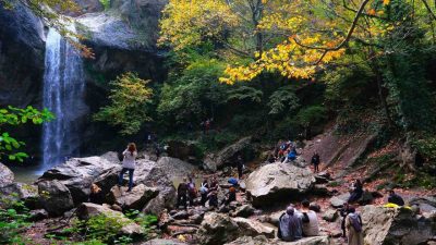 Sakarya Büyükşehir Belediyesi tarafından düzenlenen Sonbahar Doğa Yürüyüşleri, mevsimin en