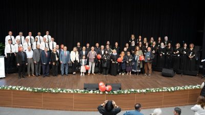 Başiskele’de Dünya Yaşlılar Günü adına düzenlenen Türk Halk Müziği Konseri’nde