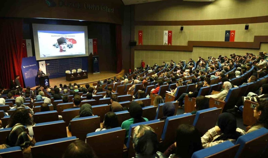 Düzce Üniversitesi Rektörü Prof. Dr. Sözbir: “102 yıl önce bu topraklarda bir umut yeşerdi” Düzce Üniversitesi Rektörü Prof. Dr. Nedim Sözbir, ‘Cumhuriyet 102 Yaşında’