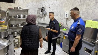 DÜZCE(İHA) – Düzce’de zabıta ekipleri tarafından yapılan denetimlerde 3 bin