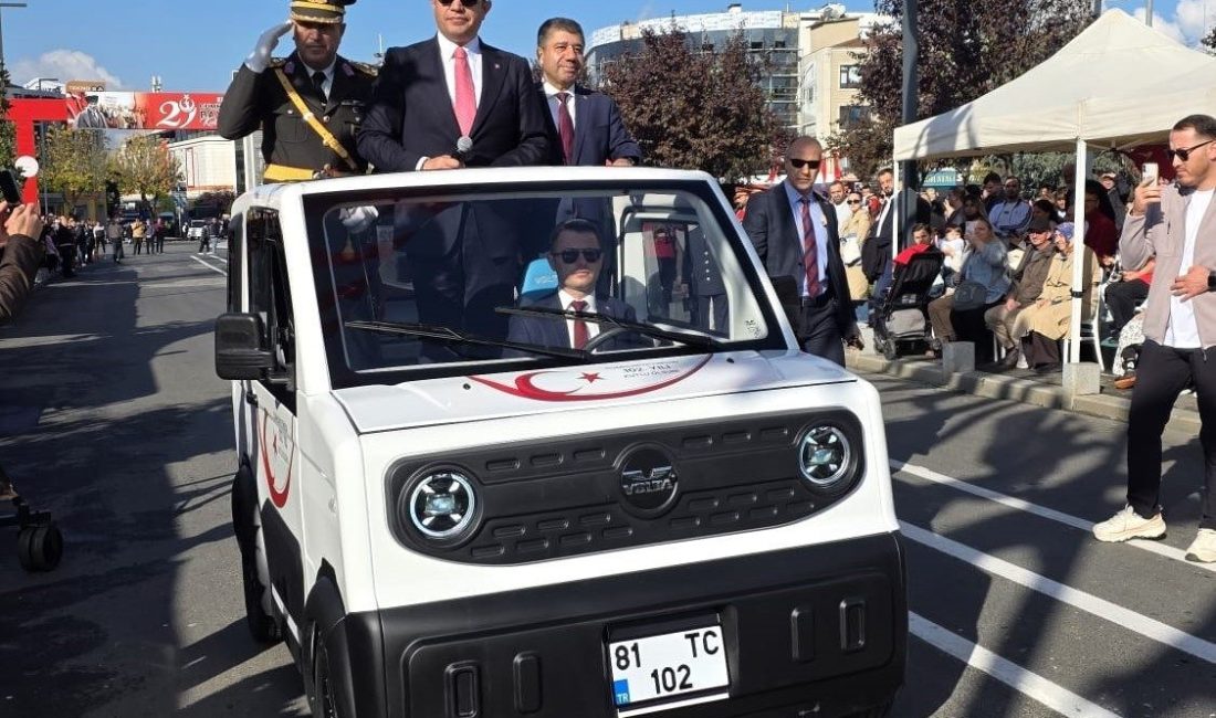 DÜZCE (İHA) – Düzce’de Cumhuriyet Bayramı etkinliklerinde bir ilk yaşandı.