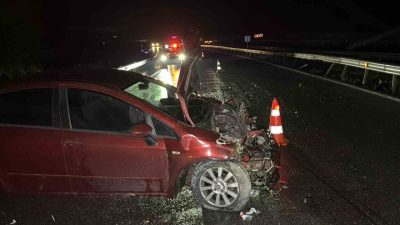 Düzce’de otomobilin bariyerlere çarptığı kazada 1 kişi yaralandı. Kaza, D-100