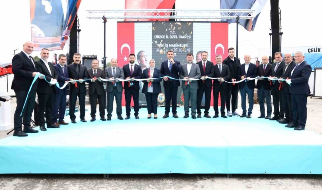Düzce’de yeni 24 adet iş makinası hizmete alındı DÜZCE(İHA) – Düzce İl Özel İdaresi Makine parkına 182 milyon