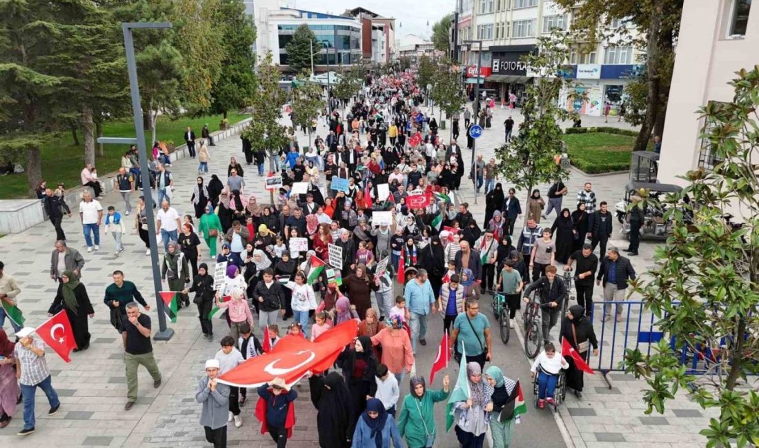 Düzce’de yüzlerce kişi Filistin’e destek için buluştu Düzce’de yüzlerce kişi Filistin’e destek vermek için bir araya geldi.