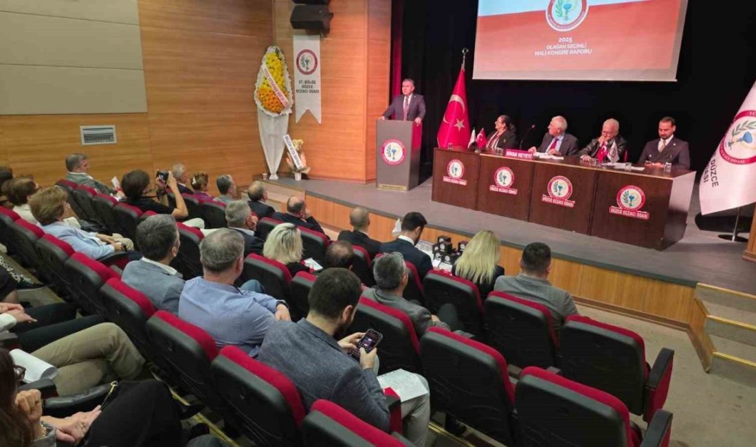Düzceli eczacılar başkanlarını seçiyor DÜZCE(İHA) – Düzce Eczacı Odası seçimli mali kongresi yapıldı. Oylamanın
