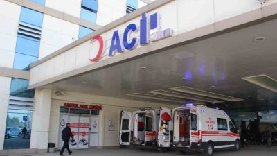 AK Parti Düzce İl Başkanı Hasan Şengüloğlu, şehirde bir yandan