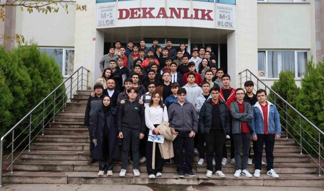 Düzce Borsa İstanbul Mesleki ve Teknik Anadolu Lisesi öğrencileri Düzce
