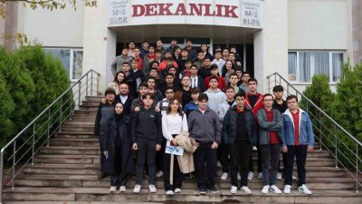 Düzce Borsa İstanbul Mesleki ve Teknik Anadolu Lisesi öğrencileri Düzce