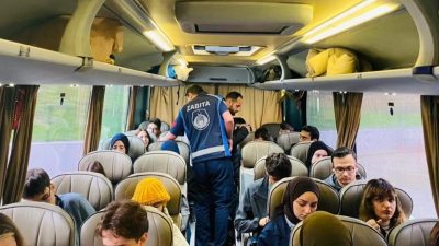 Gölcük Belediyesi, ilçede ikamet eden üniversite öğrencilerine yönelik ücretsiz ulaşım