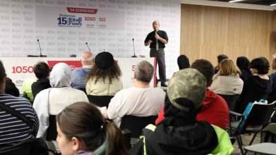 Kocaeli Kitap Fuarı’nda katılımcılarla buluşan yazar Halit Ertuğrul, çocukların söyleneni