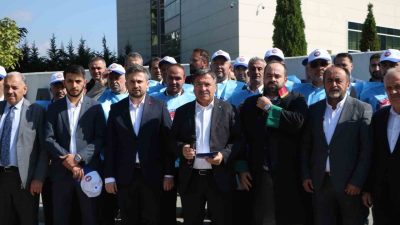 Bolu’nun Mengen ilçesinde kovanlara zarar vermeye çalışan bir ayı gördüğünü