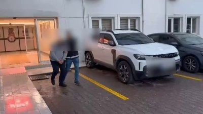 İstanbul’dan Sakarya’ya uyuşturucu madde sevkiyatı yapacakları tespit edilen iki şüpheli,