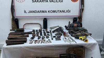 Sakarya’nın Ferizli ilçesinde, jandarma ekipleri tarafından gerçekleştirilen kaçakçılık operasyonunda gözaltına