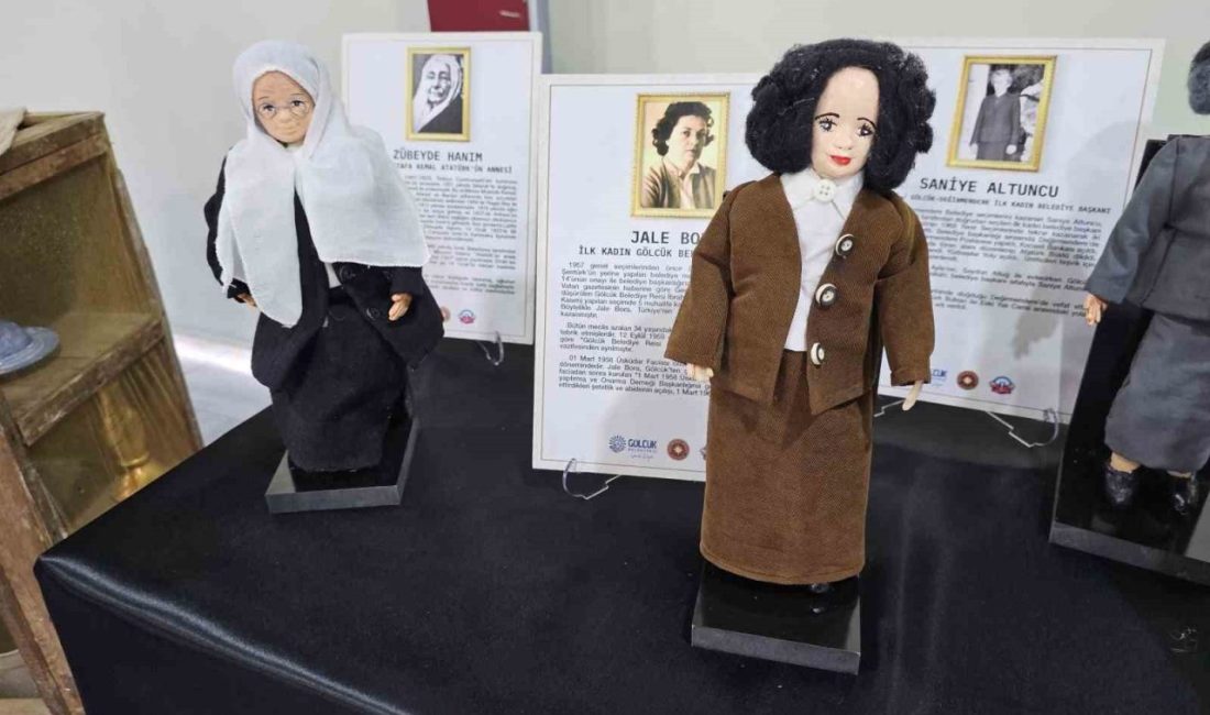 “Kahraman Türk Kadınları ve Folklorik Bebekler Sergisi” Gölcük’te açıldı “Kahraman Türk Kadınları ve Folklorik Bebekler Sergisi” Gölcük Belediyesi Sanat