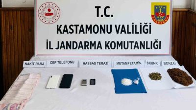 Kastamonu’da uyuşturucu maddeyle yakalanan şüpheli şahıs, tutuklandı. Edinilen bilgiye göre,