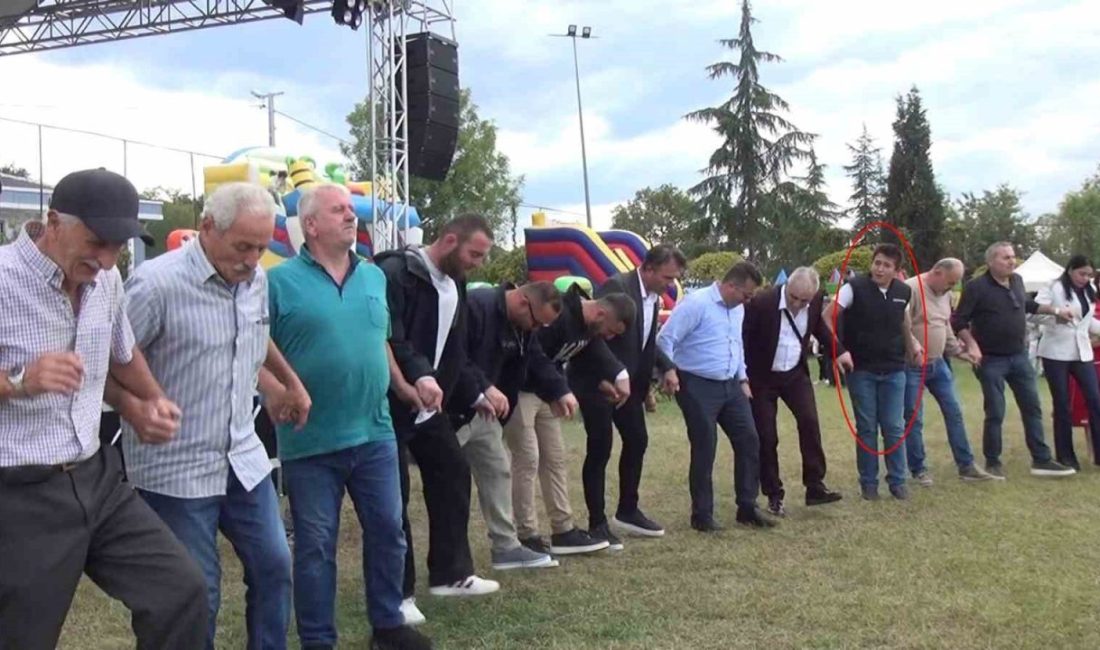 Kazada hayatını kaybeden 14 yaşındaki çocuğun son görüntüleri ortaya çıktı Sakarya’nın Hendek ilçesinde bisikletiyle ilerlediği esnada cipin çarpması neticesinde hayatını