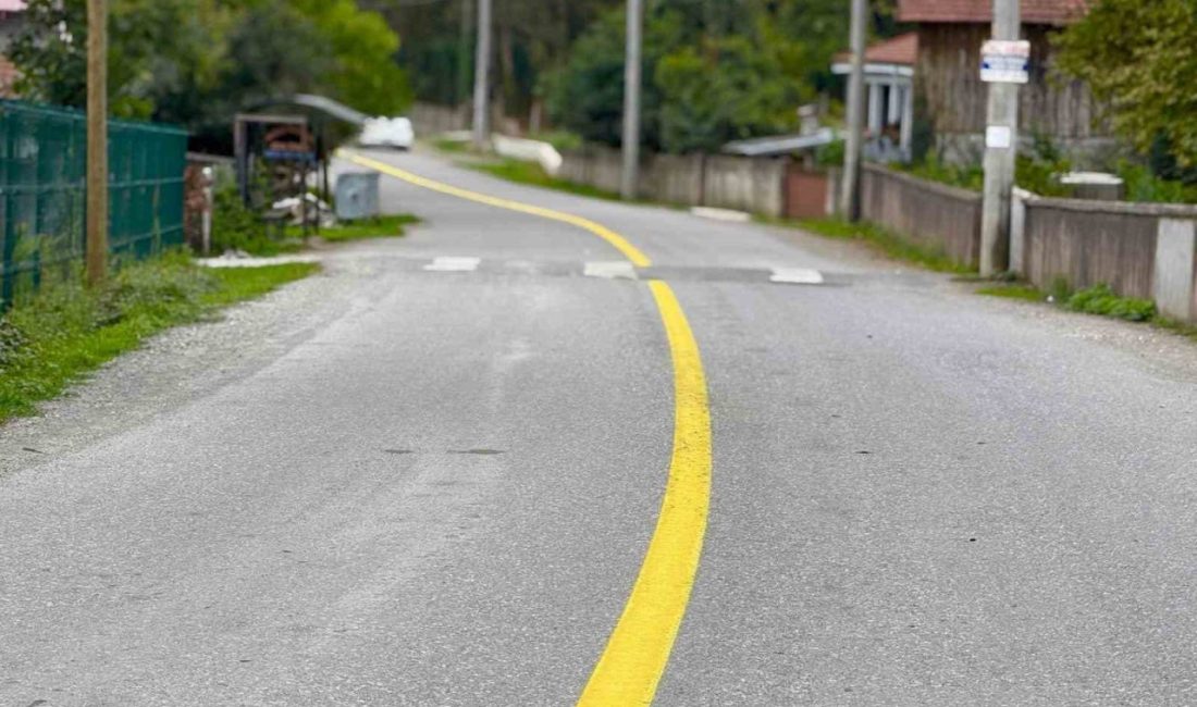 DÜZCE (İHA) – Düzce’de 6 köyde daha yol çizgi çalışmaları