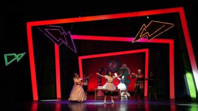 Kocaeli Şehir Tiyatroları, prömiyerler, turneler ve ödüllü oyunlardan oluşan yeni