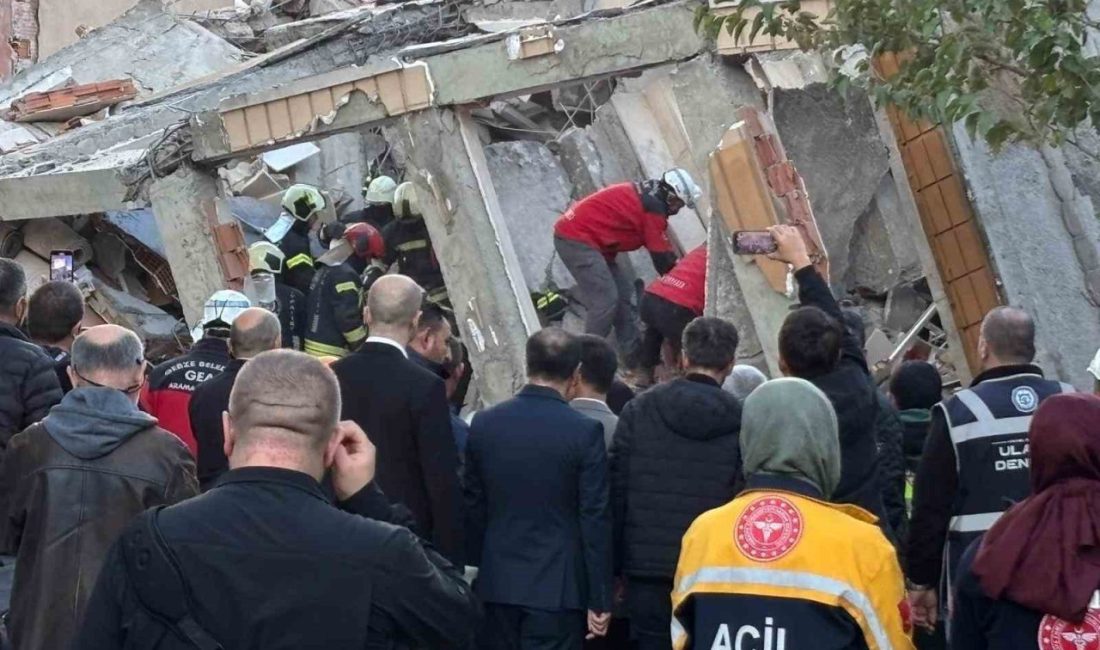 Kocaeli Valisi Aktaş: “İçeride olduğunu teyit ettiğimiz 5 kişiyle henüz temas yok” Kocaeli Valisi İlhami Aktaş, Gebze’de çöken binanın enkazında 5 kişi