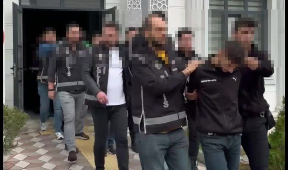 Kocaeli’de bir iş yerine motosikletli saldırganlarca düzenlenen silahlı saldırının arkasından