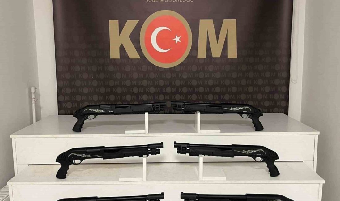 Kocaeli’de kaçak silah operasyonunda 6 pompalı tüfek ele geçirildi Kocaeli’de polis ekiplerinin düzenlediği kaçak silah operasyonunda 6 pompalı tüfek