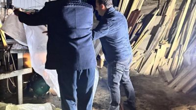 Sakarya’nın Geyve ilçesinde gece saatlerinde marangoz atölyesinde çıkan yangın itfaiye