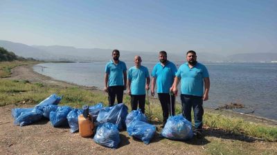 Kocaeli Büyükşehir Belediyesi’ne bağlı Mavi Takım ekipleri, sahil şeritlerinde düzenli