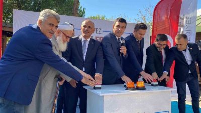 Körfez Mimar Sinan Mahallesi’nde eski caminin yerine yapılacak yeni caminin