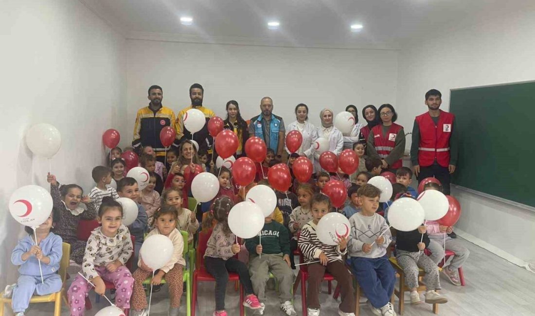 DÜZCE (İHA) – Düzce İl Ambulans Servisi Başhekimliği ekipleri anaokulu