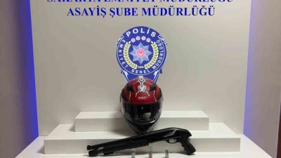 Sakarya’nın Erenler ilçesinde iş yerinde tüfekle 2 kişinin yaralandığı olaya