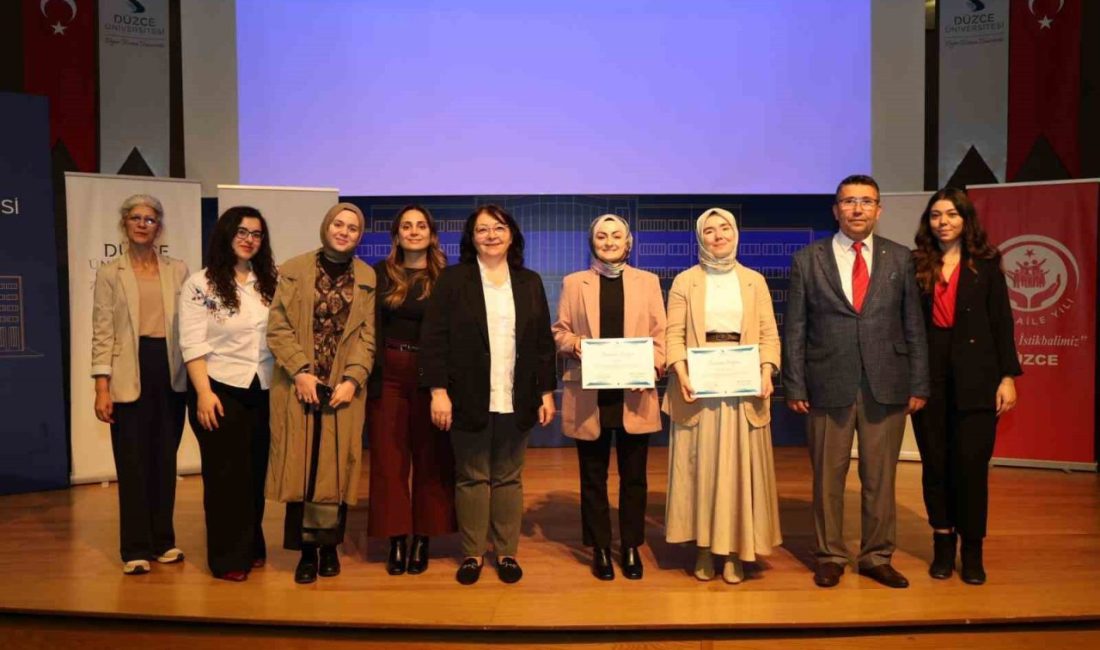 Öğrencilere aile sosyal hizmetler anlatıldı DÜZCE(İHA) – Düzce Aile ve Sosyal Hizmetler İl Müdürlüğü uzmanları