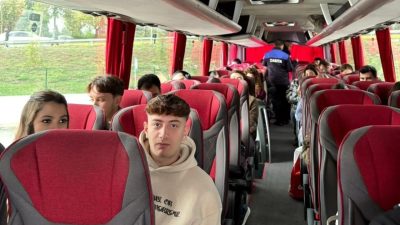 Gölcük Belediyesi, İstanbul ve Bursa’da öğrenim gören ilçeli üniversite öğrencilerine