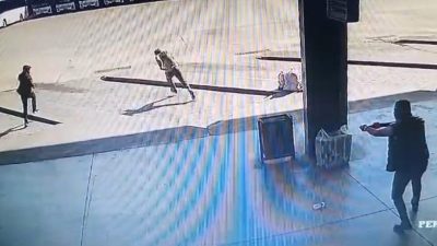 Kocaeli’nin İzmit ilçesinde otogarda beylik tabancasıyla etrafa rastgele ateş açan