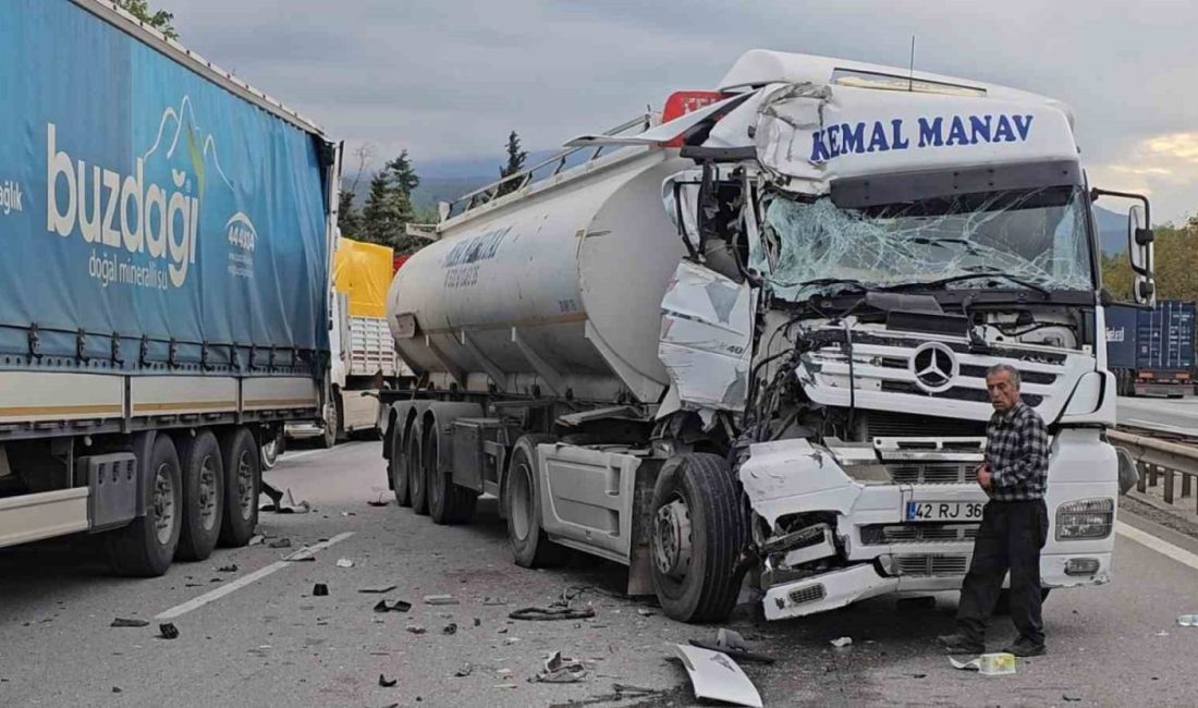 Anadolu Otoyolu’nun Sapanca geçişinde iki tırın karıştığı kazada, hurdaya dönen